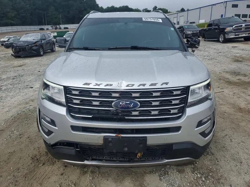 2017 FORD EXPLORER XLT  