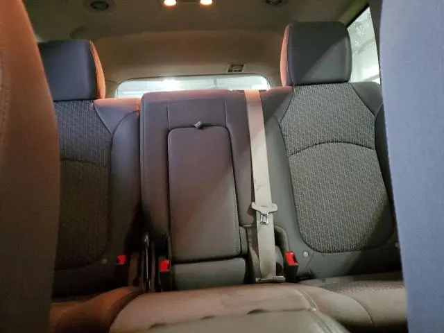 2011 CHEVROLET TRAVERSE LT  