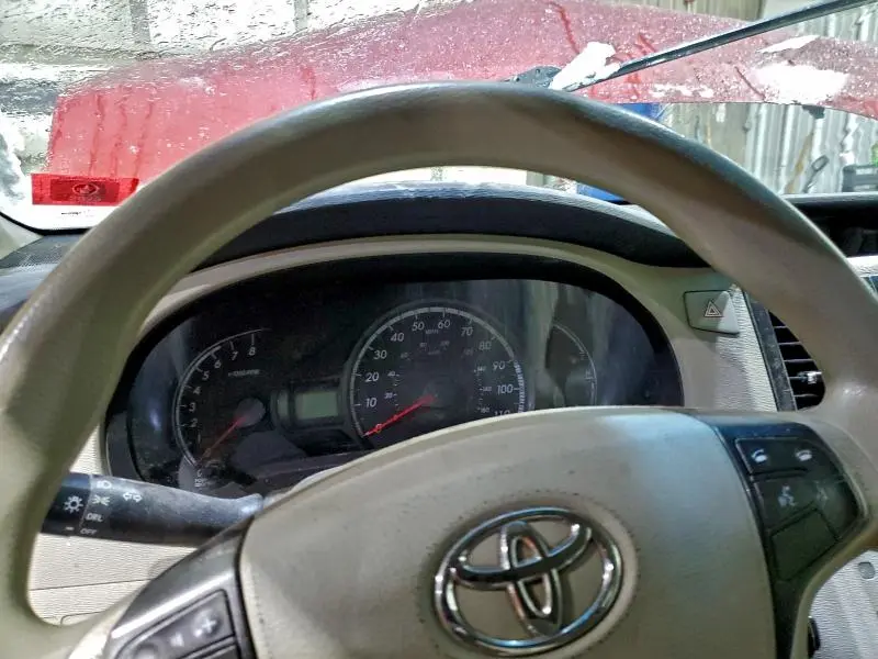 2014 TOYOTA SIENNA LE 7-PASSENGER  