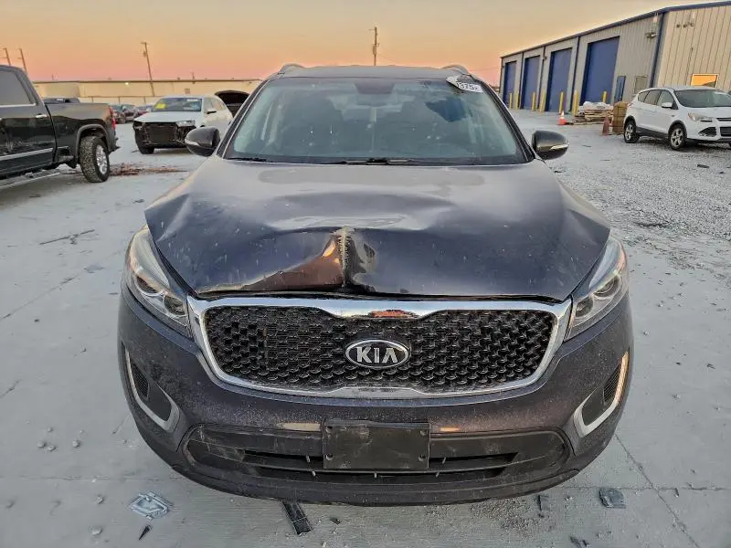 2018 KIA SORENTO LX  