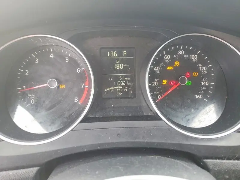 2015 VOLKSWAGEN JETTA SE  