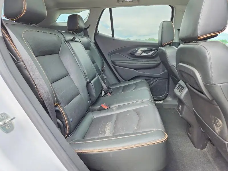 2022 GMC TERRAIN AT4  