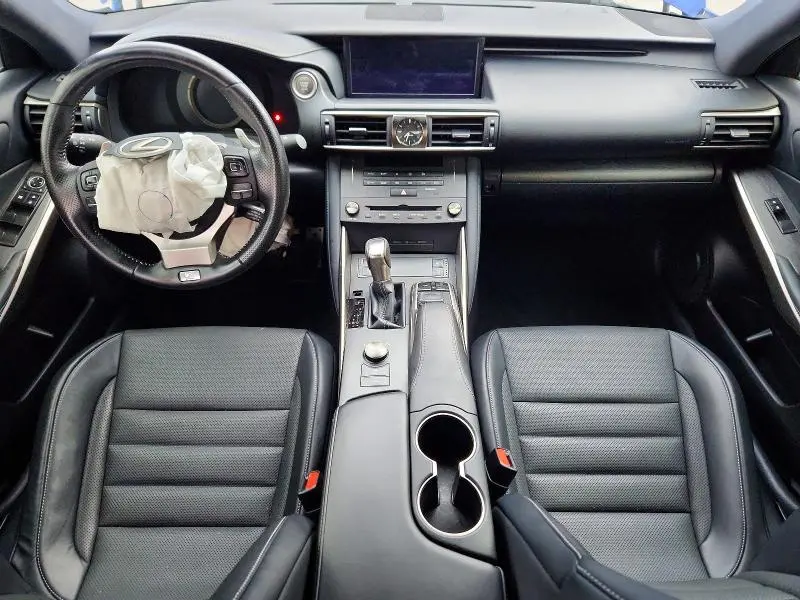 2019 LEXUS IS 300  
