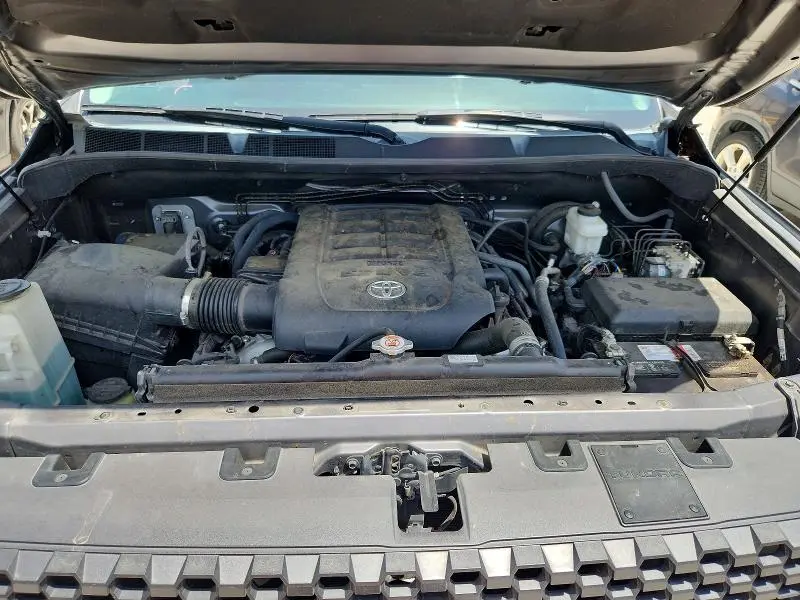 2018 TOYOTA TUNDRA CREWMAX SR5  