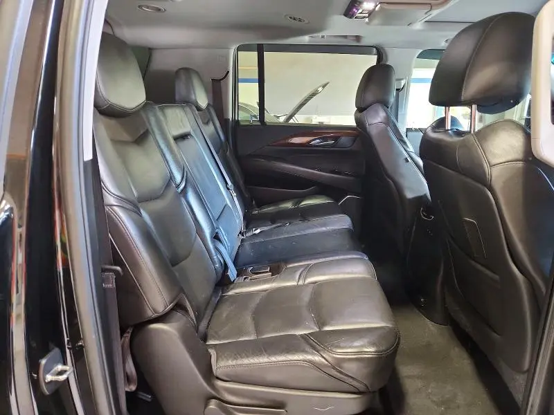 2018 CADILLAC ESCALADE ESV LUXURY  