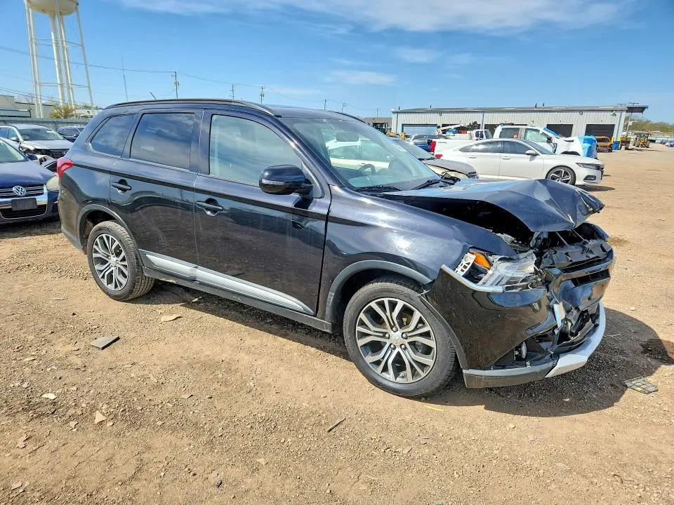 2016 MITSUBISHI OUTLANDER SE  