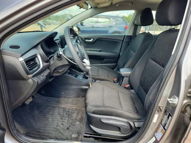 2022 KIA RIO S  