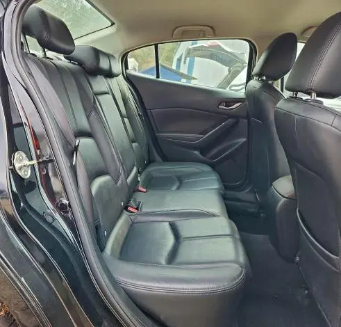 2018 MAZDA 3 TOURING  