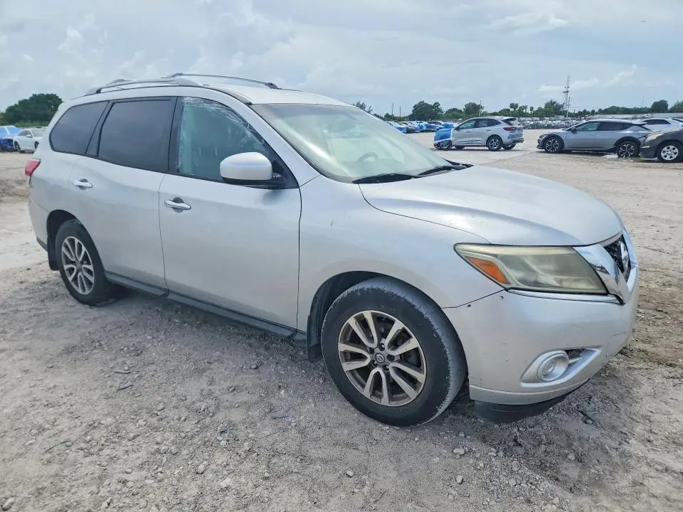 2014 NISSAN PATHFINDER SV  