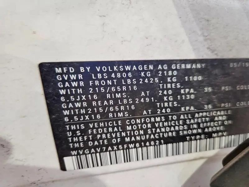 2015 VOLKSWAGEN TIGUAN S  