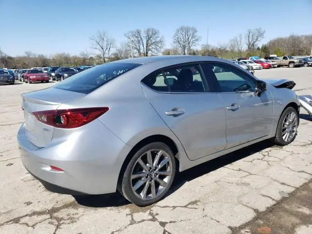 2018 MAZDA 3 TOURING  