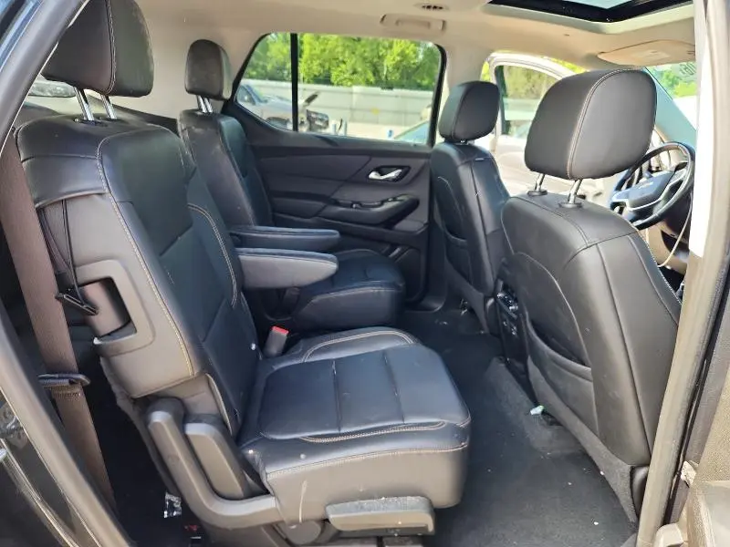2021 CHEVROLET TRAVERSE LT  