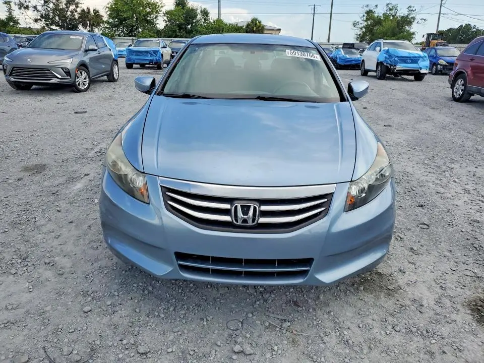 2011 HONDA ACCORD LXP  