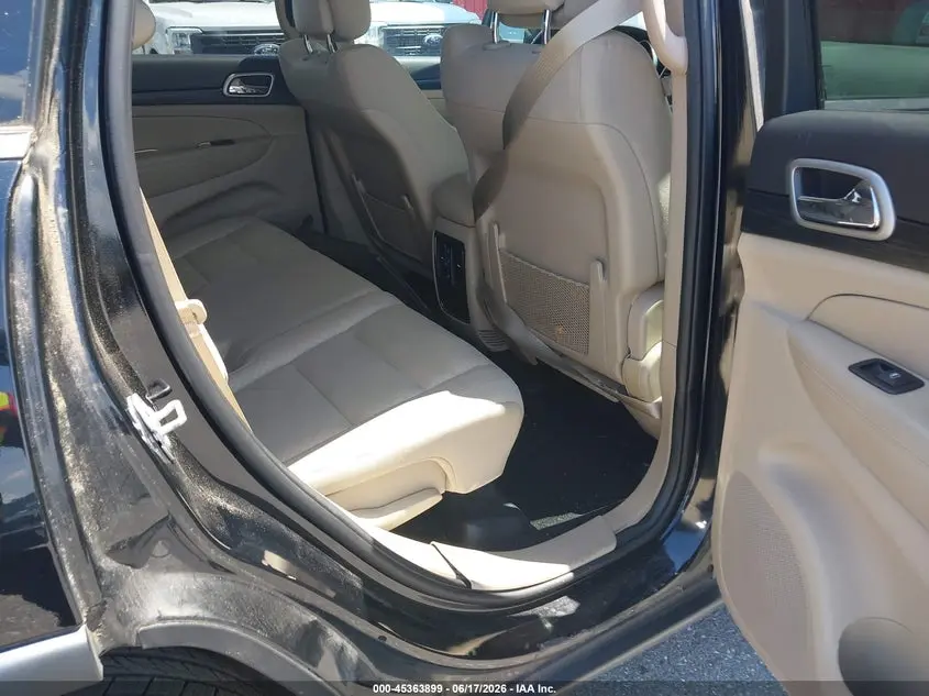 2019 JEEP GRAND CHEROKEE LAREDO E 4X4
