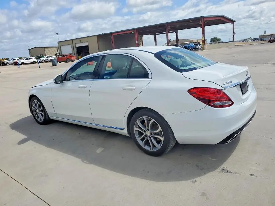 2016 MERCEDES-BENZ C 300  