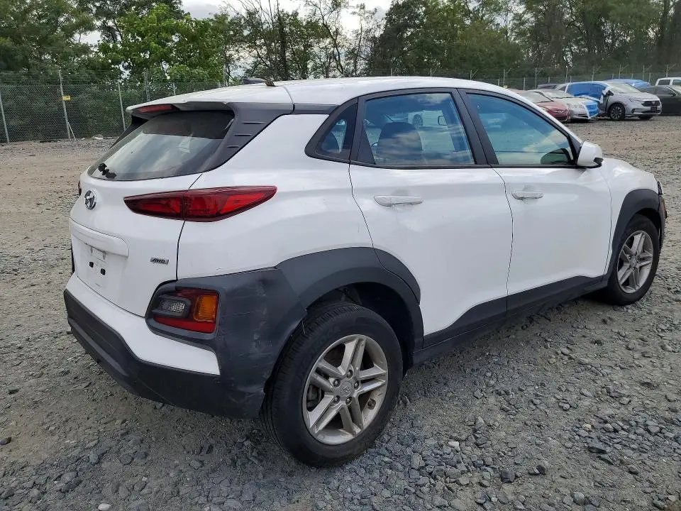 2021 HYUNDAI KONA SE  