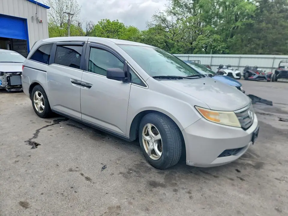 2013 HONDA ODYSSEY LX  