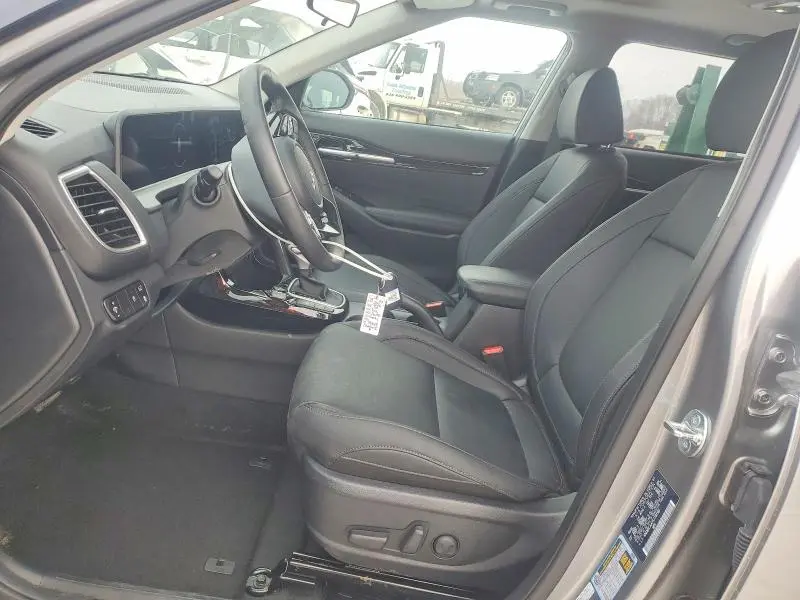 2025 KIA SELTOS EX  