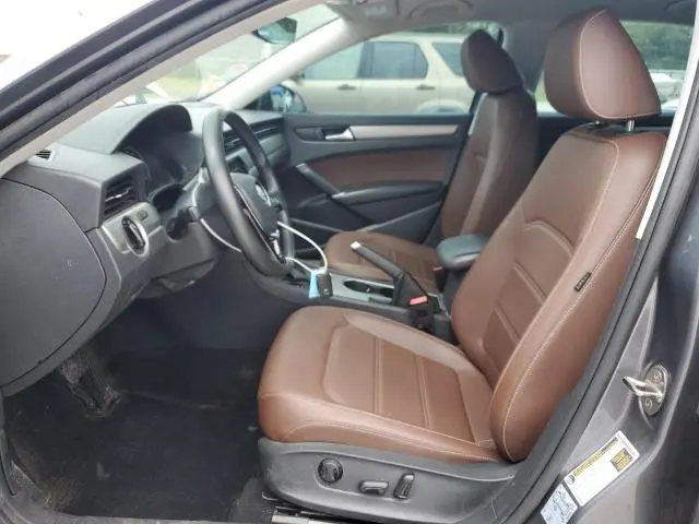2021 VOLKSWAGEN PASSAT SE  