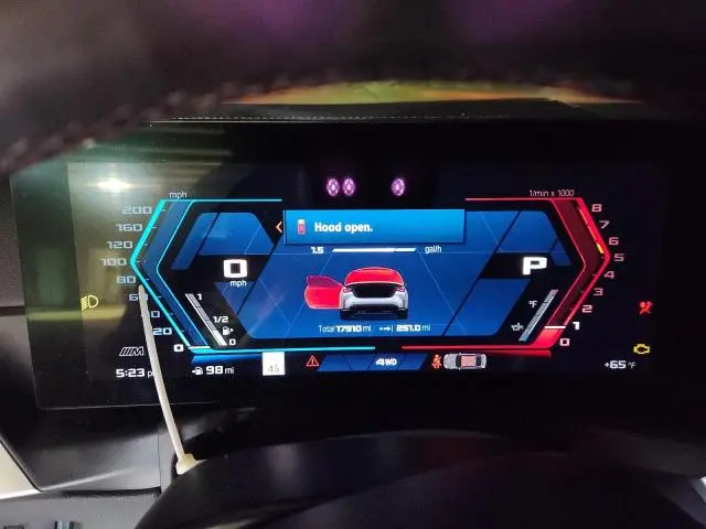 2024 BMW M4 COMPETITION  