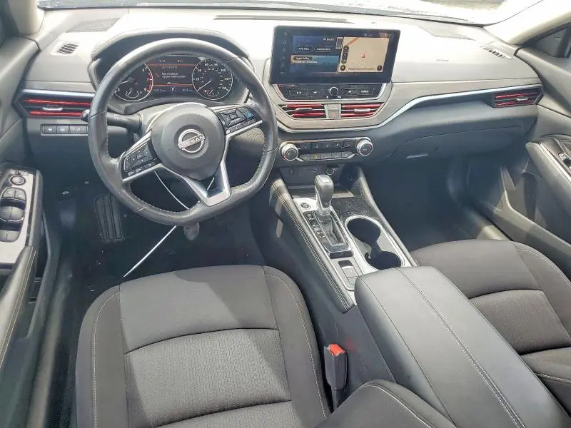 2023 NISSAN ALTIMA SV  