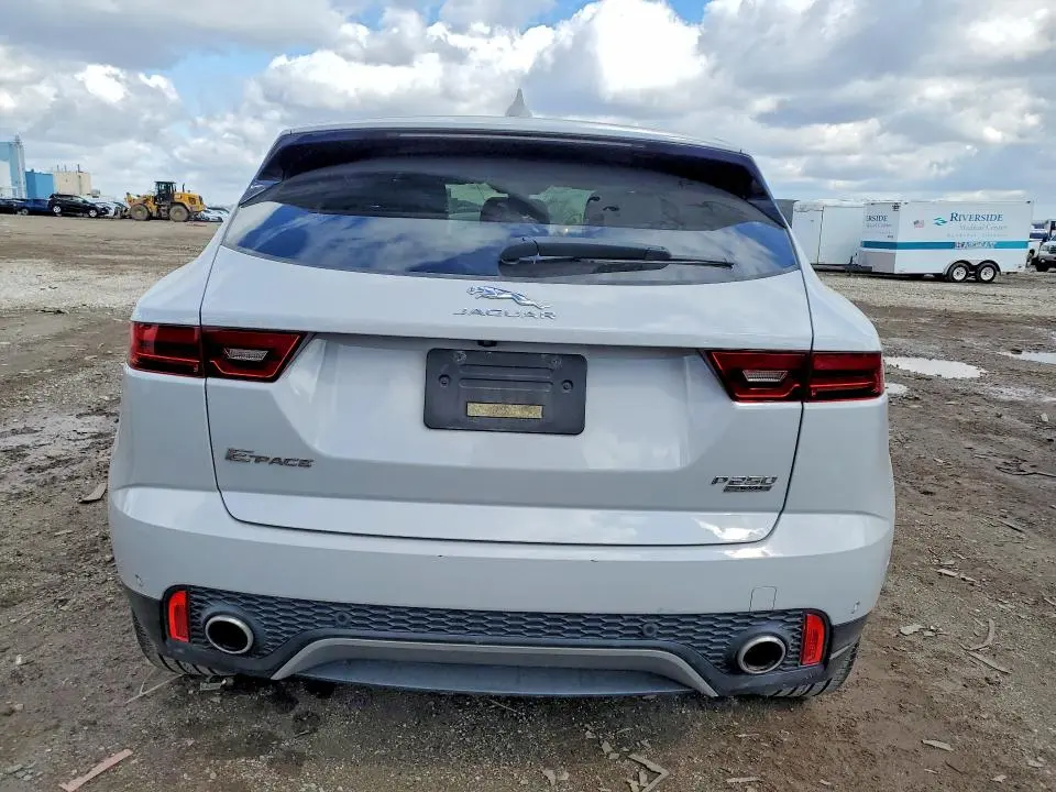 2019 JAGUAR E-PACE SE  