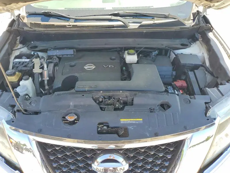 2015 NISSAN PATHFINDER S  