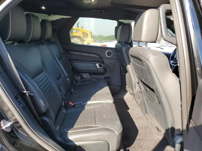 2017 LAND ROVER DISCOVERY HSE LUXURY  