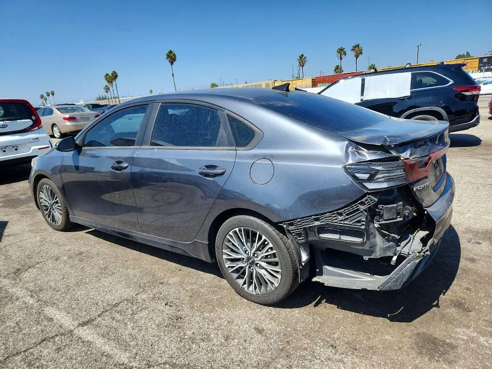 2022 KIA FORTE GT LINE  