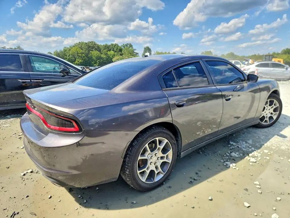 2015 DODGE CHARGER SE  