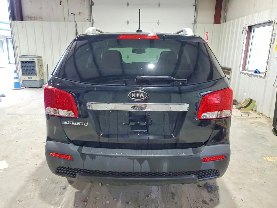 2012 KIA SORENTO LX  