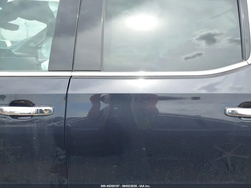 2022 GMC SIERRA 1500 4WD  SHORT BOX DENALI