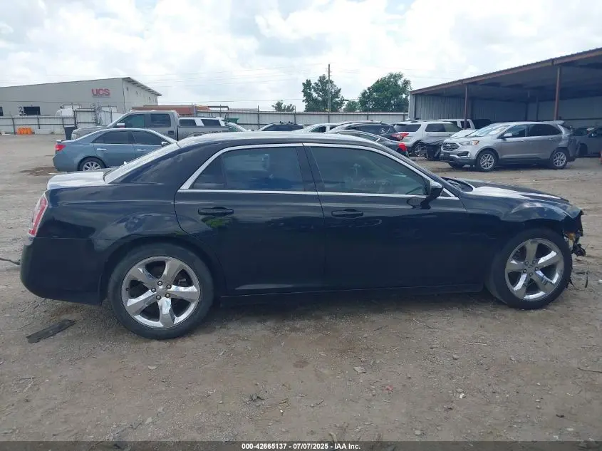 2014 CHRYSLER 300  
