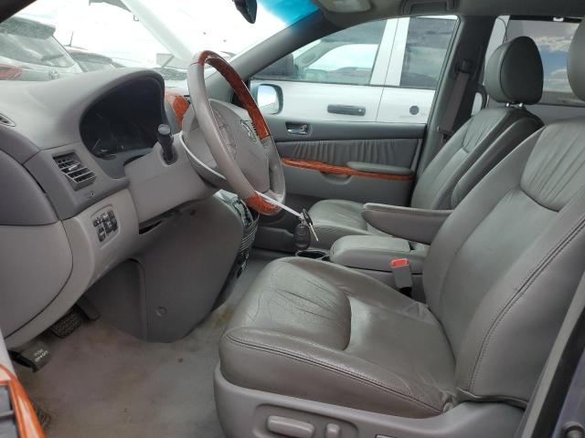 2010 TOYOTA SIENNA XLE