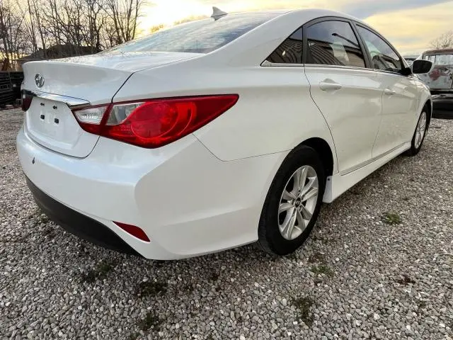 2014 HYUNDAI SONATA GLS  