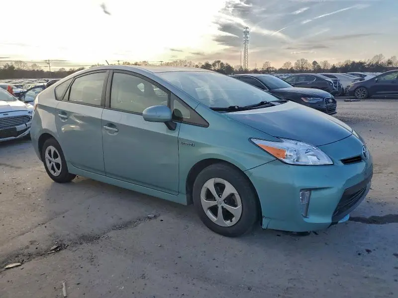 2015 TOYOTA PRIUS   