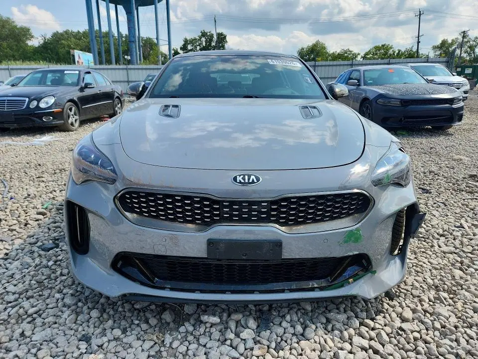 2018 KIA STINGER GT2  