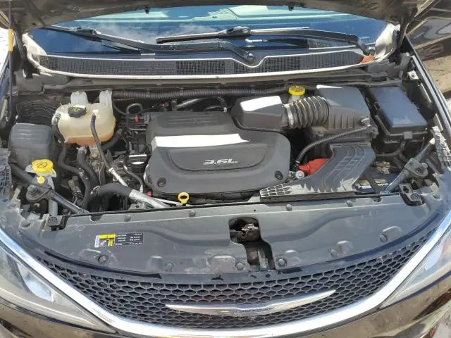 2017 CHRYSLER PACIFICA TOURING L PLUS  