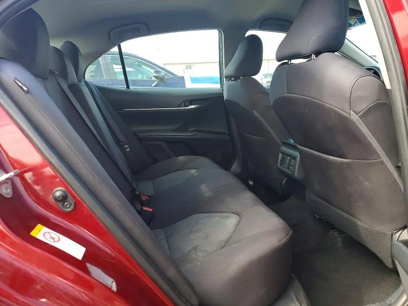 2018 TOYOTA CAMRY LE  