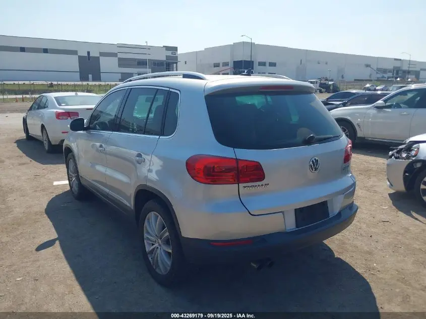 2012 VOLKSWAGEN TIGUAN SE