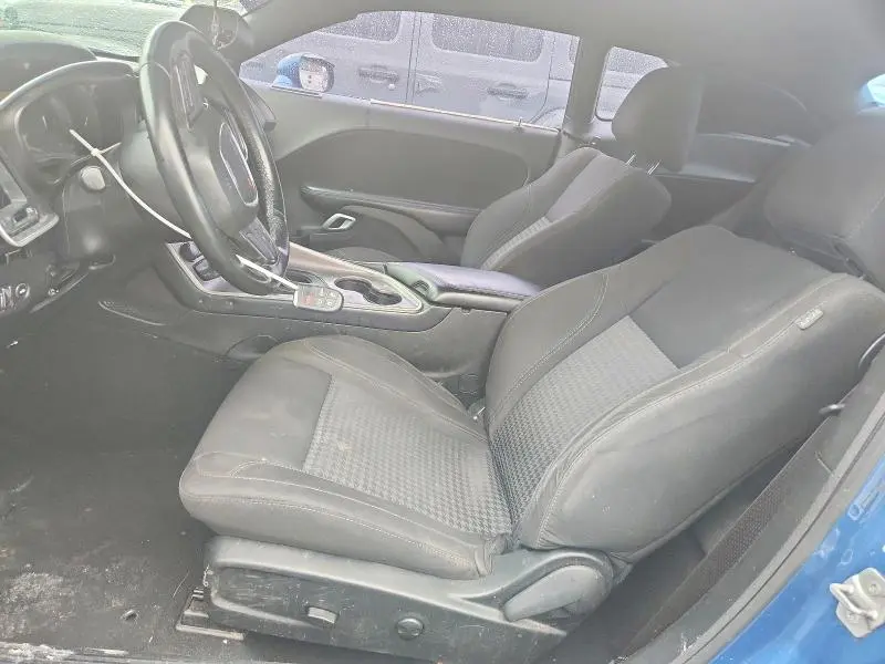 2022 DODGE CHALLENGER SXT  