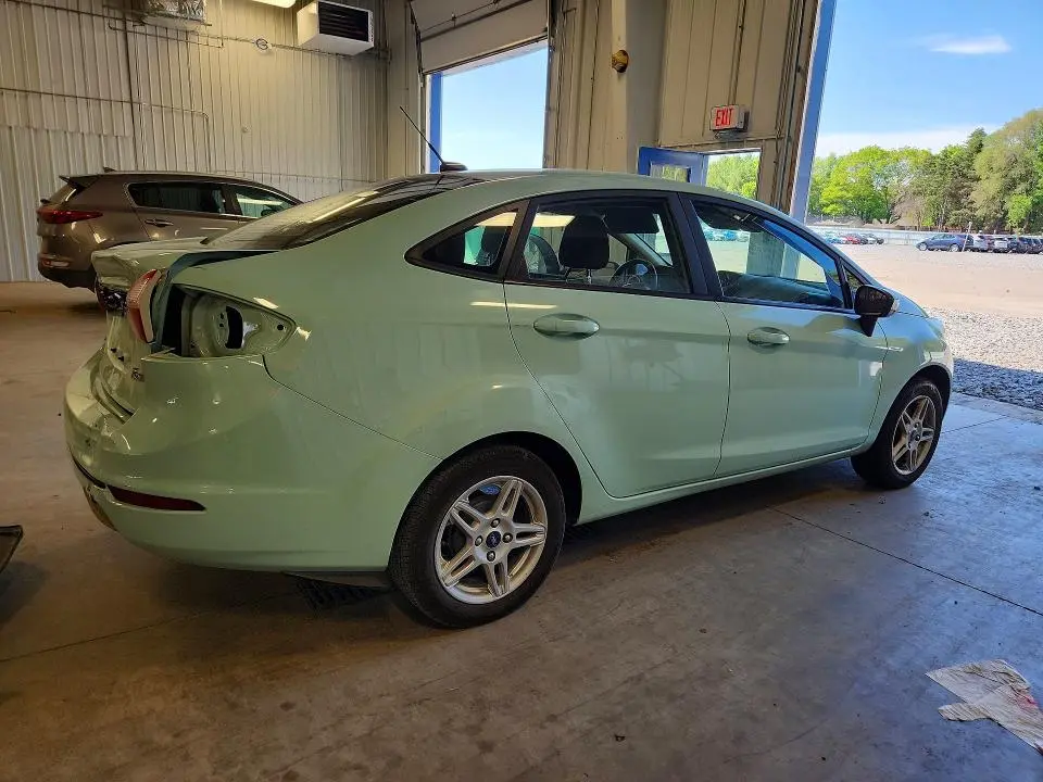 2017 FORD FIESTA SE  