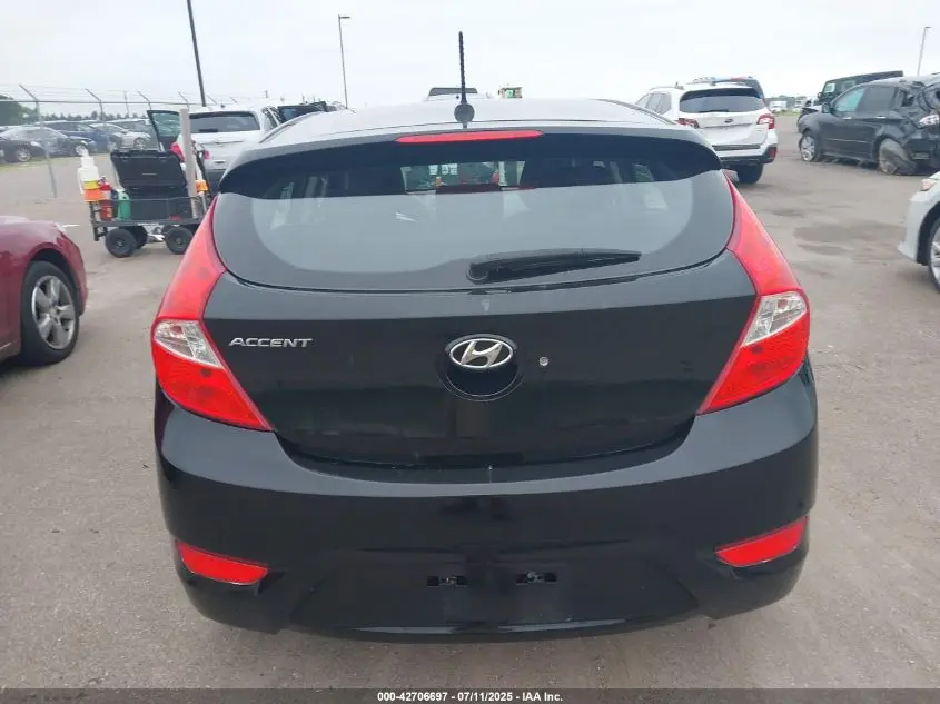 2014 HYUNDAI ACCENT SE