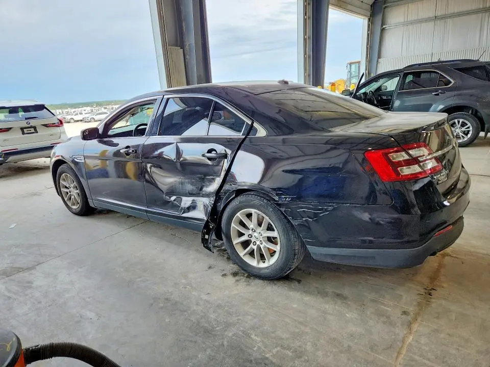2013 FORD TAURUS SE  