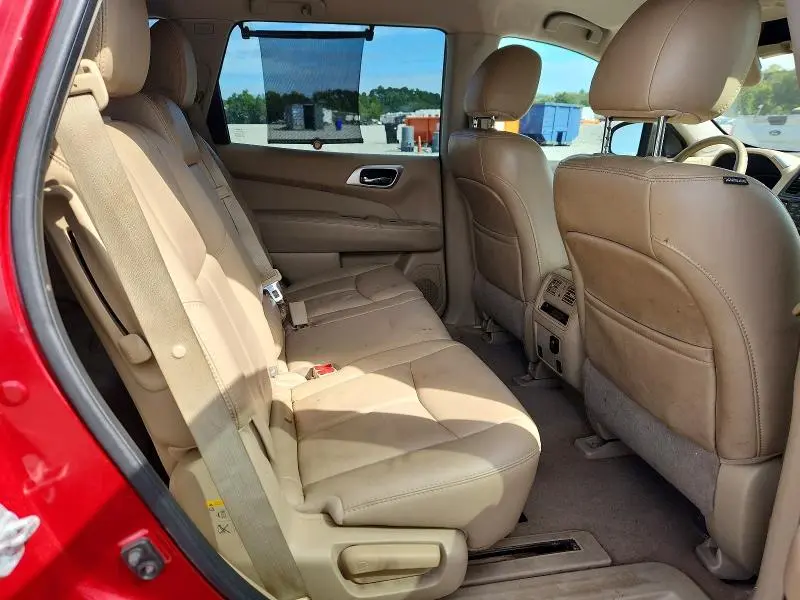 2015 NISSAN PATHFINDER SL  