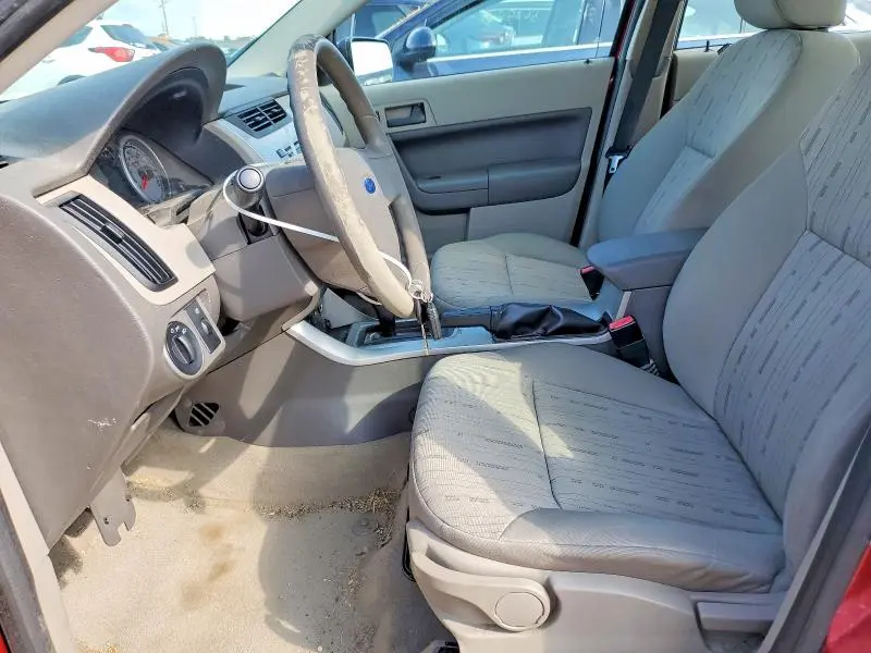 2011 FORD FOCUS SE  