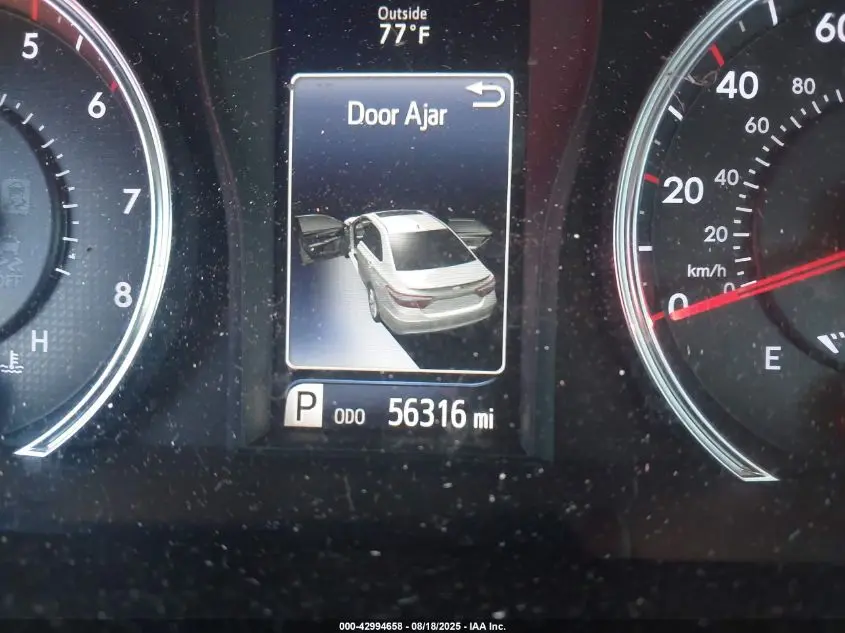 2016 TOYOTA CAMRY SE