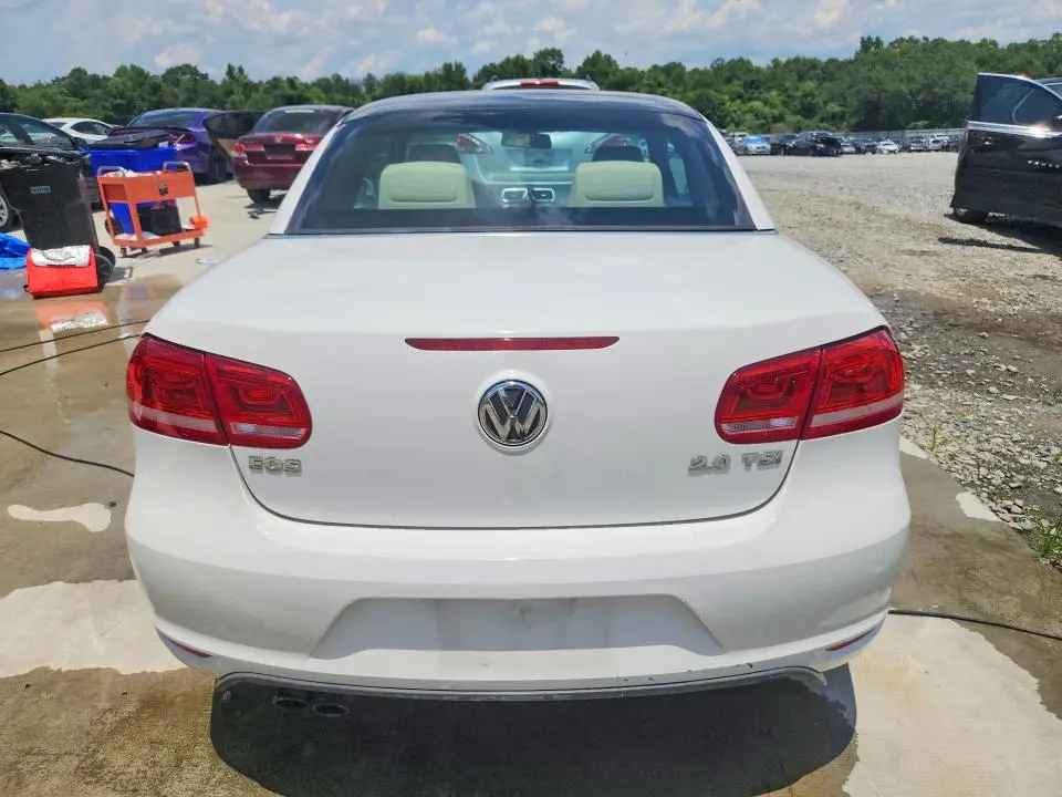2013 VOLKSWAGEN EOS KOMFORT  