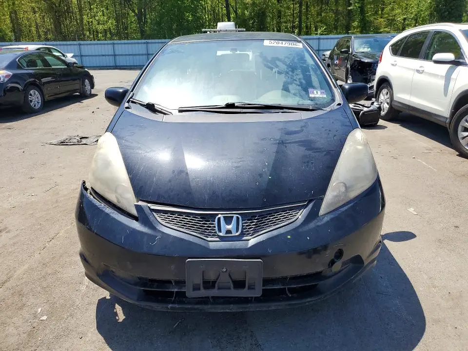 2013 HONDA FIT   