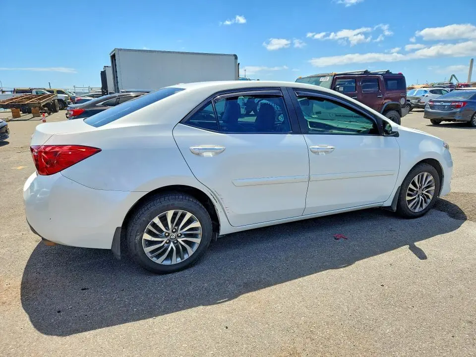 2018 TOYOTA COROLLA   